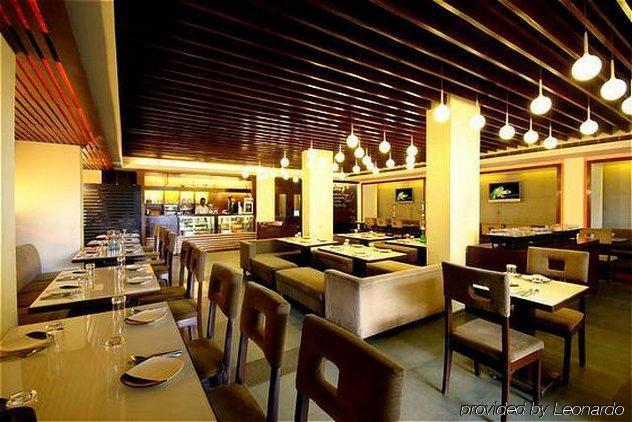 Hotel Komfort Terraces Bangalore Restaurant photo